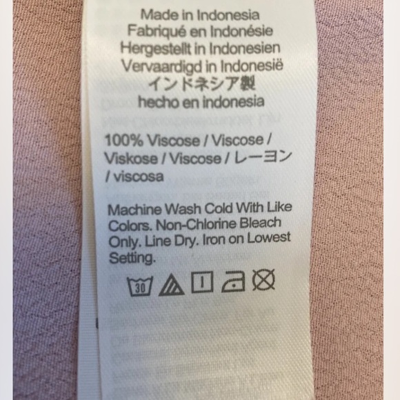 J. Crew Pink Rose Drapey Gathered Button-Up Shirt Top Medium. NWOT - Picture 8 of 9